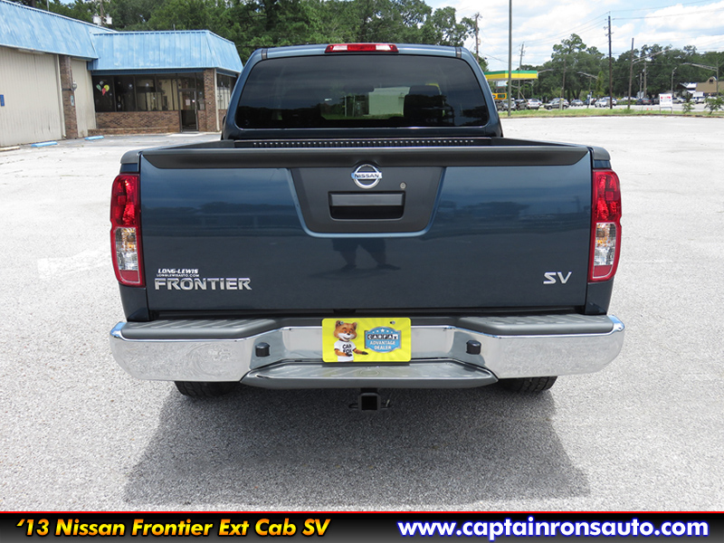 2013 Nissan Frontier SV - Photo 6