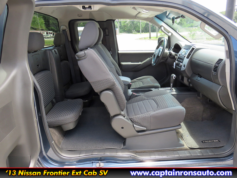2013 Nissan Frontier SV - Photo 8