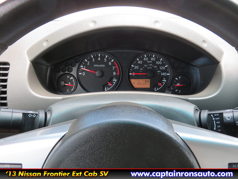 2013 Nissan Frontier SV - Photo 12