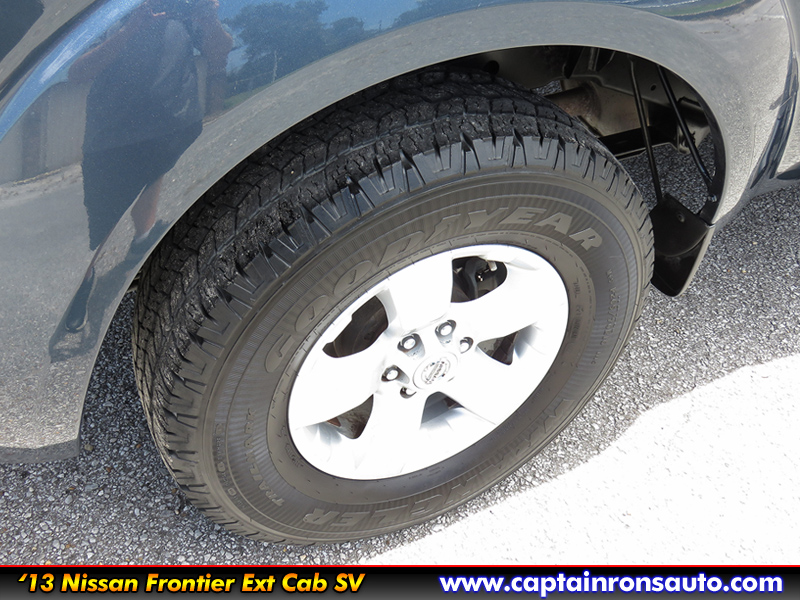 2013 Nissan Frontier SV - Photo 15