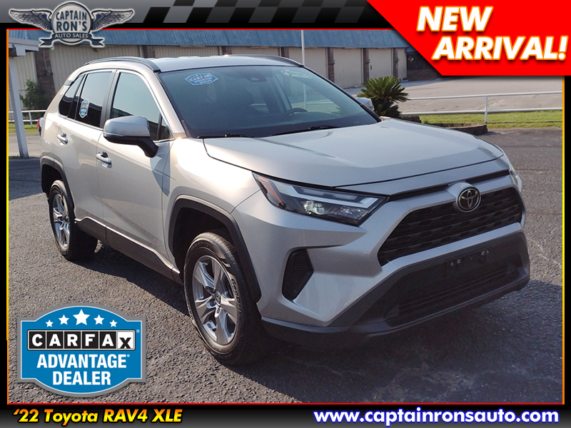 2022 Toyota RAV4 XLE FWD's photo